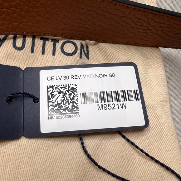 MINT Louis Vuitton LV Initial 30 mm 1.2” Reversible Women Belt Size 80 - Picture 7 of 12